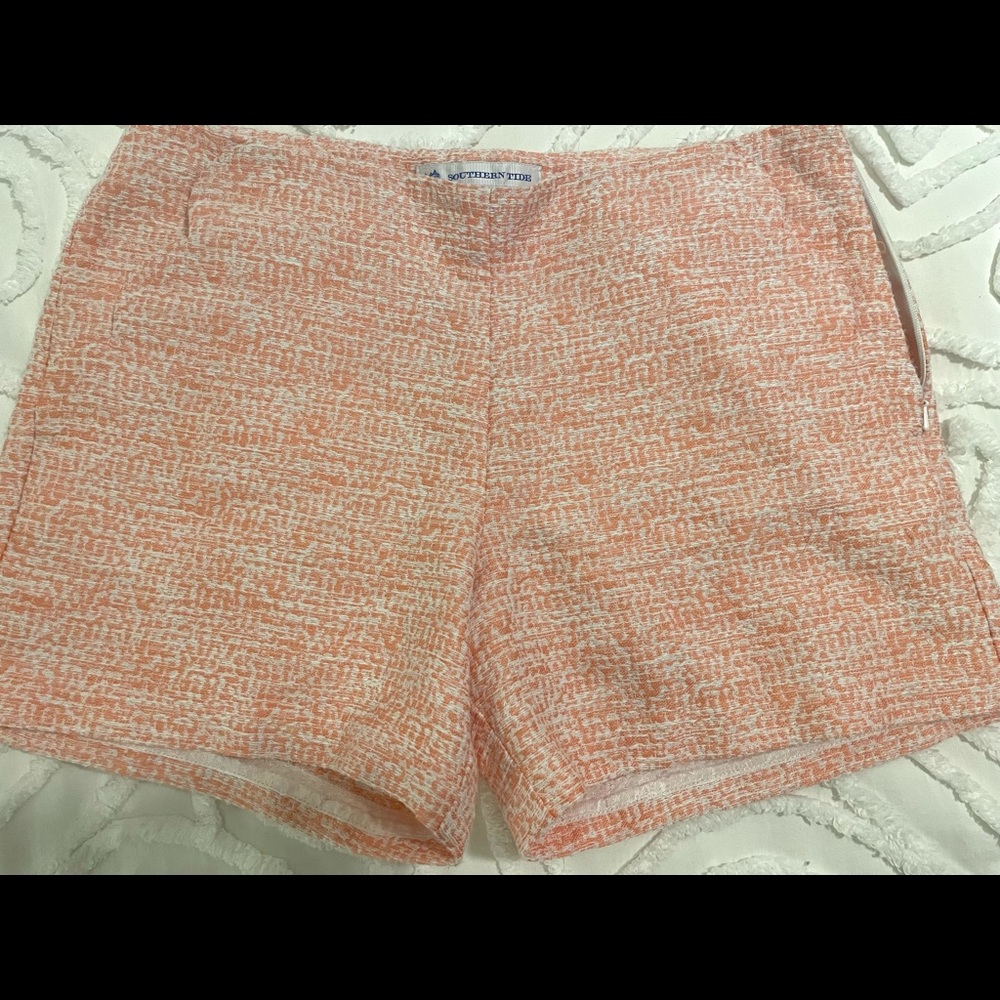 Southern Tide. Size 2. Kait Scallop Shorts